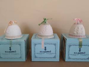 lot 32 image: Three Lladro Bells