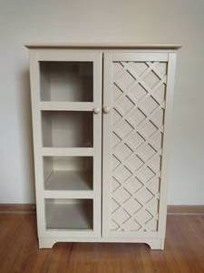 lot 79 image: Display Cabinet With Key Rack