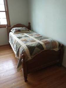lot 80 image: Twin Size Bunk Bed