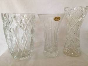 lot 138 image: Crystal Items