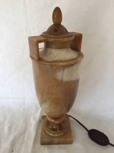 lot 160 image: Lighted Table Lamp