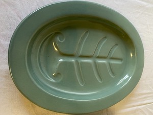 lot 29 image: Red Wing Pottery