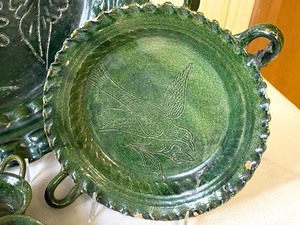 lot 37 image: Vintage Pottery Pieces