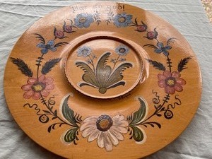 lot 92 image: Wood Painted Tray by C. Reque