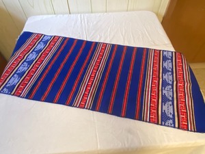lot 106 image: Vintage Textile in Shades of Cobalt Blue and Orange
