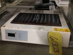 lot 29 image: Becton Dickinson ProbeTec ET 440483 Lysing Heater Excellent Working Condition