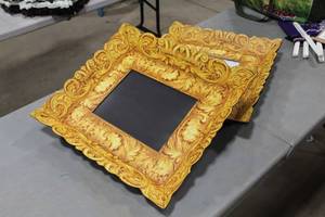 lot 49 image: Lot of (4) Classic Frames Faux Museum Pop-Up Art Frame 8x11 Image