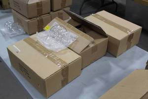 lot 139 image: Lot of (17) Glass Ball 100mm (in box)