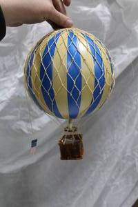 lot 28 image: Authentic Models Travels Light Hot Air Balloon Basket Dcor Blue (in box)