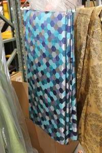 lot 98 image: Lot of (3) Tablecloth Blue Multi Pattern 120D