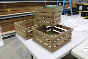 lot 246 image: Lot of (3) Wood Crate