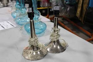 lot 276 image: Metal Table Lamp Base Silver 7Dx12H