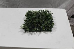 lot 308 image: Lot of (1 Case) Hedgewall Panels 10Lx10W