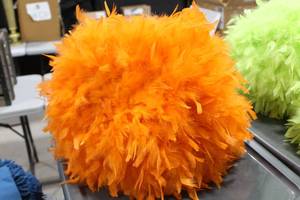 lot 334 image: Lot of (4) Feather Ball Orange (in tote)