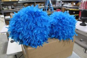 lot 336 image: Lot of (6) Feather Ball Blue (in tote)