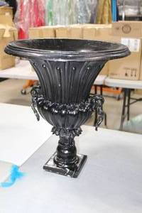 lot 373 image: Urn Planter Black 16Dx18H