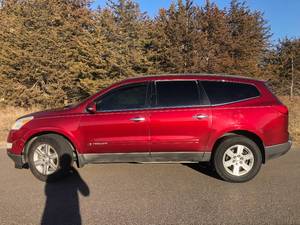 2009 Chevrolet Traverse LT - AWD