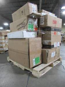 WHOLESALE MIXED PALLET OF BATHROOM SINKS, TOILET PARTS AND REMODEL ITEMS