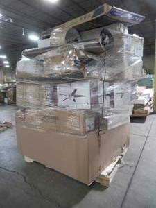 WHOLESALE MIXED PALLET OF MICELLANOUS LIGHTING, CEILING FANS, LAMPS AND MORE