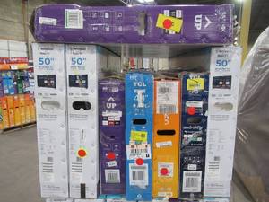 UNTOUCHED Wholesale Pallet of 40 43 50 & 55 Smart Ultra HD TVs - $ 4,569.86 RETAIL VALUE
