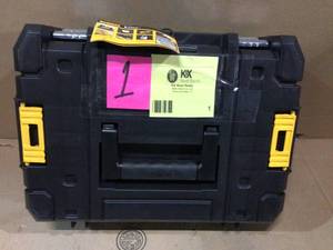 TSTAK II 13 in. Stackable Flat Top Tool Storage Case by DEWALT Customer Returns See Pictures&nbsp