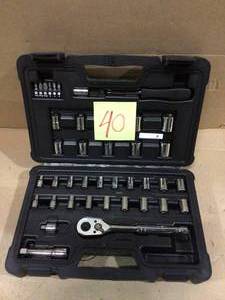 Mechanics Tool Set (40-Piece) by Stanley Customer Returns See Pictures&nbsp