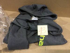 Mens Regular X-Large Carbon Heather CottonPolyester Sweatshirt by Carhartt Customer Returns See Pictures&nbsp