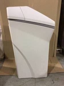 GE 30,000 Grain Water Softener not used broken cover see pictures