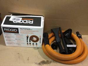 lot 9 image: 1-14 in. Premium Car Cleaning Accessory Kit for RIDGID WetDry Shop Vacuums by RIDGID Customer Returns See Pictures 