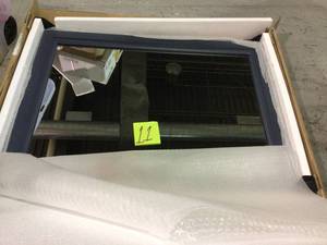 lot 11 image: 24.00 in. W x 32.00 in. H Framed Rectangular Bathroom Vanity Mirror in Midnight Blue Customer Returns See Pictures 