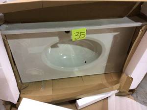 lot 35 image: Ceramic Sink 3 Holes not used