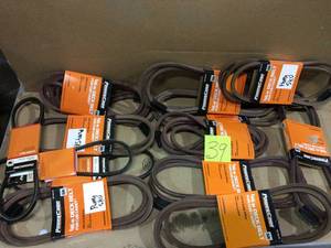 lot 39 image: MTDCub Cadet Ltx1045 Tractor Deck Belt Customer Returns See Pictures 