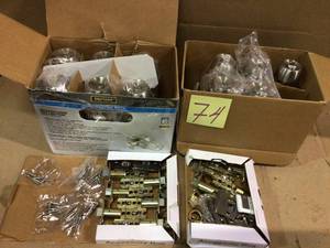 lot 74 image: Brandywine Stainless Steel Bed and Bath Door Knob Contractor Pack (6-Piece) Customer Returns See Pictures 