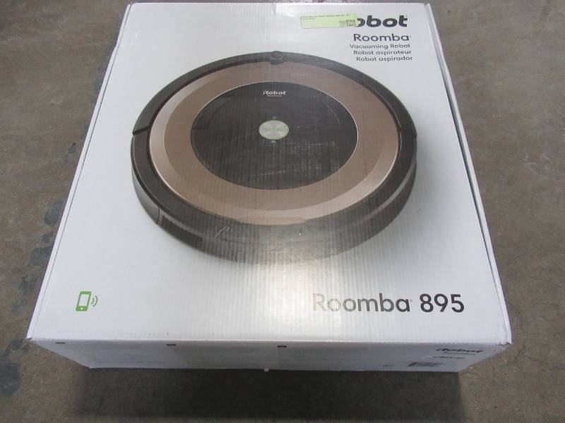 iRobot Roomba Robot Vacuum with Wi-Fi Connectivity, Roomba895