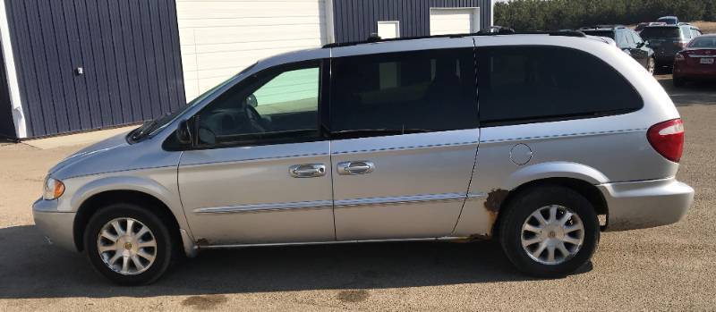2002 Chrysler Town & Country LX