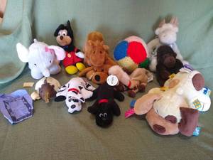 lot 9 image: New and Old Cute Stuffed Animals