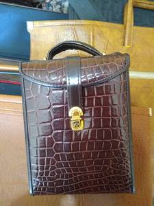 lot 73 image: Luggage Lot