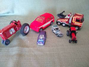 lot 75 image: Vintage Toy Cars