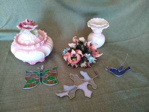 lot 92 image: Stained Glass Decor & Vases