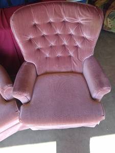 lot 15 image: Matching set of Dusty Pink Velvet Chairs