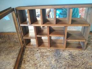 lot 94 image: Sturdy Hanging Mirrored Shadow Box