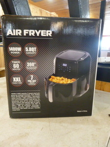 lot 4 image: NEW Air Fryer