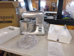 lot 25 image: NEW Vospeed Stand Mixer