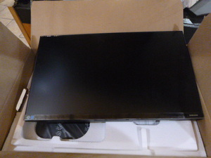 lot 34 image: NEW Samsung 24 Professional Monitor