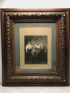 Antique - Framed -&nbspPhotograph of Matriarch and Daughters