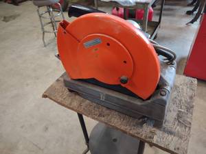 lot 21 image: Makita 14 Abrasive Cut-Off Saw, In...