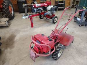 lot 40 image: Troy-Bilt 22 Roto-Tiller, 8 hp....