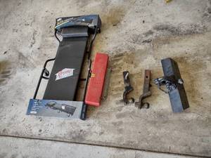 lot 86 image: Creeper, Warning Markers, & Hitches...