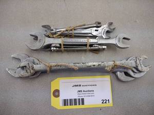 lot 221 image: Assorted Craftsman Wrenches ...