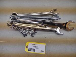 lot 230 image: Wrench Set 38-1 14...